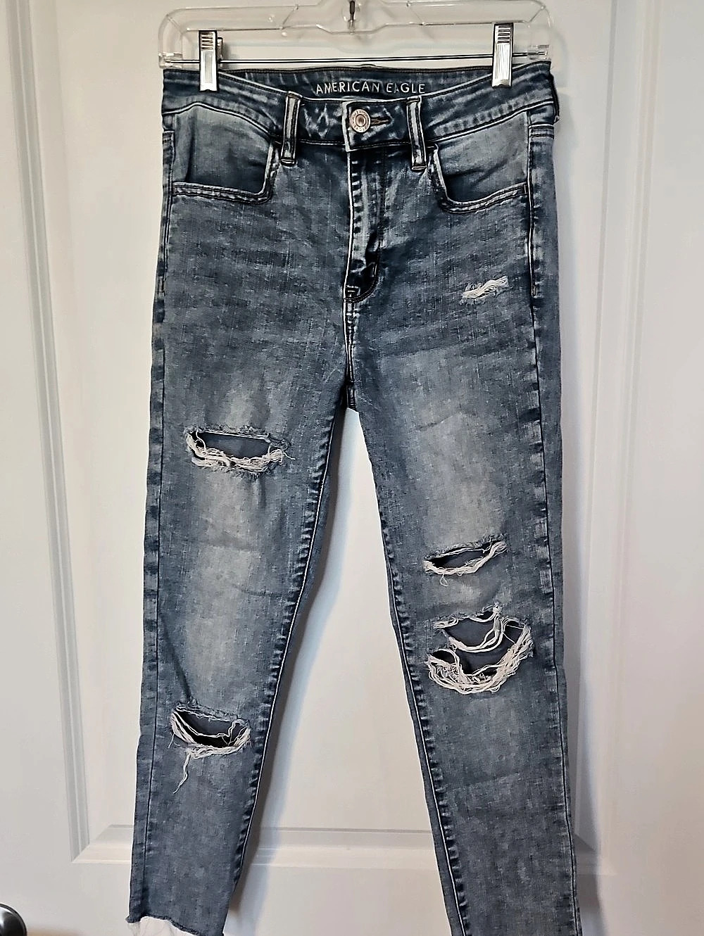 American Eagle Distressed Blue Skinny Jeans